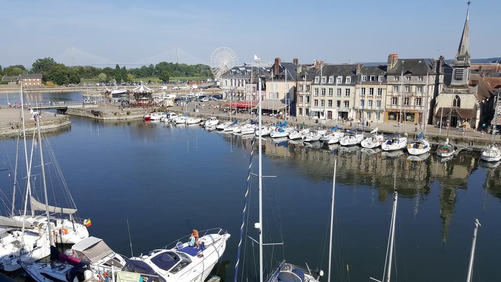 Au Bois Normand Hotell Honfleur Eksteriør bilde